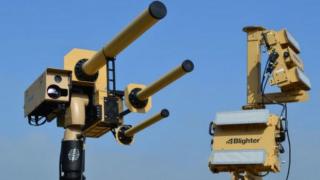 إبتكار جهاز يجمد الطائرات بدون طيار في الجو