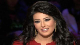 المصرية سيمة الخشاب تعلن زواجها من طيار